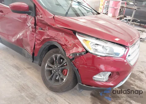 2018 Ford Escape Se из США, поврежденный, VIN 1FMCU9GD5JUA53815